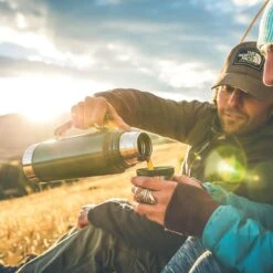 Stanley The Legendary Classic Bottle 1,00L - Thermosfles - Hammertone Green 27 Stanley The Legendary Classic Bottle 1,00L - Thermosfles - Hammertone Green -Home-Keuken 1200x1200 1228