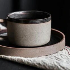 House Of Husk® Keramieke Kop En Schotel Set - Koffiekopjes - Theemokken - Koffiemokken - 250 Ml - Bruin Aardewerk 10 House Of Husk® Keramieke Kop En Schotel Set - Koffiekopjes - Theemokken - Koffiemokken - 250 Ml - Bruin Aardewerk -Home-Keuken 1200x1200 1433