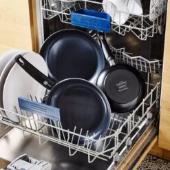 GreenPan Cambridge Kookpan Met Deksel 24cm - Zwart - Inductie - PFAS-vrij 15 GreenPan Cambridge Kookpan Met Deksel 24cm - Zwart - Inductie - PFAS-vrij -Home-Keuken 1200x1200 414