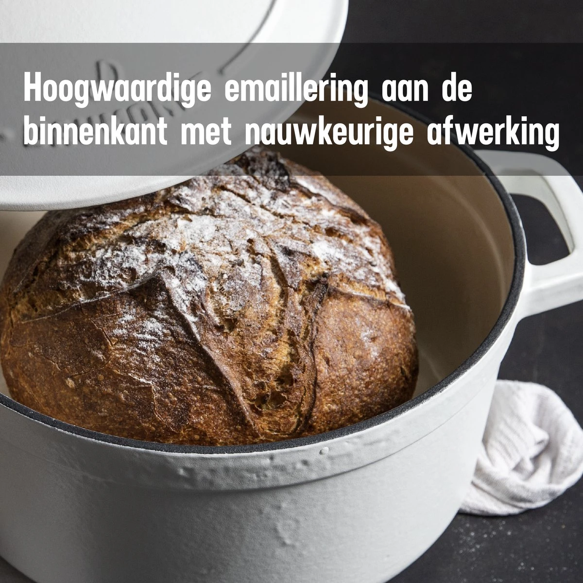 Daumonet Carême Blanc Gietijzeren Braadpan - Sudderpan Wit - Rond - Ø 26 Cm - 4,4 Liter - 100% PFAS & PFOA Vrij - Emaille - Geschikt Voor Alle Warmtebronnen - Elektrisch - Gas - Halogeen - Inductie - Keramisch - Vaatwasserbestendig 12 Daumonet Carême Blanc Gietijzeren Braadpan - Sudderpan Wit - Rond - Ø 26 Cm - 4,4 Liter - 100% PFAS & PFOA Vrij - Emaille - Geschikt Voor Alle Warmtebronnen - Elektrisch - Gas - Halogeen - Inductie - Keramisch - Vaatwasserbestendig - Afbeelding 10