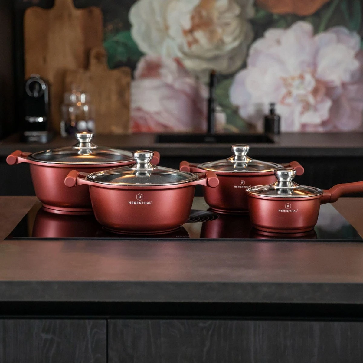 Herenthal Pannenset Inductie - Luxe 10-delige Koekenpan Inductie - Voor Alle Warmtebronnen - Pannen Met Glazen Deksels En Koudgrepen - Burgundy 10 Herenthal Pannenset Inductie - Luxe 10-delige Koekenpan Inductie - Voor Alle Warmtebronnen - Pannen Met Glazen Deksels En Koudgrepen - Burgundy - Afbeelding 8