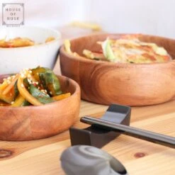 House Of Husk 1 Persoons Chopstick Set - 1 Paar Metalen Koreaanse Eetstokjes - Inclusief Eetlepel En Houder - RVS - Metaal - Eetstokjes - Koreaans - Vaatwasserbestendig - Sushi Chopsticks - Noodles - Zwart -Home-Keuken 1200x1200 857