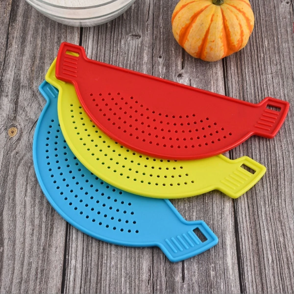 Merkloos Vergiet - Afgietdeksel Met Handvaten - Afgiethulp - Zeef - Afgieten - Solide Compacte Afgietdeksel - Rood 6 Merkloos Vergiet - Afgietdeksel Met Handvaten - Afgiethulp - Zeef - Afgieten - Solide Compacte Afgietdeksel - Rood - Afbeelding 4