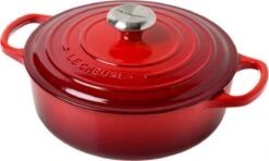 Le Creuset - Gietijzeren - Lage Braadpan - 24cm - Kersenrood -Home-Keuken 1200x719 2