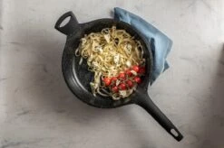 Sola Hapjespan Fair Cooking - Ø 28 Cm - Zwart/wit - Aluminium - Antiaanbaklaag -Home-Keuken 1200x799 38