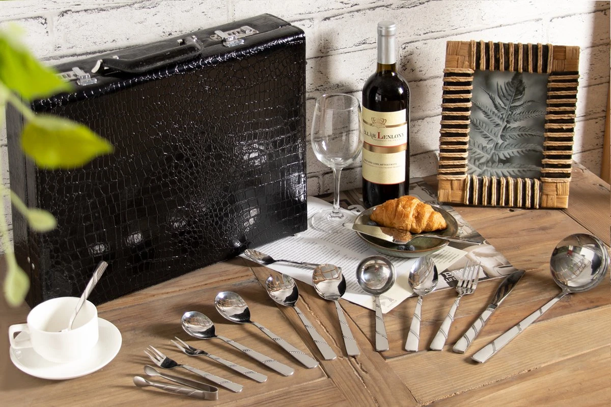 Swiss Pro+ Bestekset In Koffer-72 Delig-12 Persoons-Zwitsers Kwaliteit-Complete Set-100% Roestvrijstaal-Modern 10 Swiss Pro+ Bestekset In Koffer-72 Delig-12 Persoons-Zwitsers Kwaliteit-Complete Set-100% Roestvrijstaal-Modern - Afbeelding 8