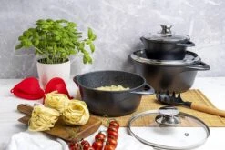 Smile - 8 Delige Pannenset - Antiaanbaklaag - Vaatwasser Bestendig - Geschikt Voor Iedere Kookplaat - MGK-18 - Zwart -Home-Keuken 1200x800 29