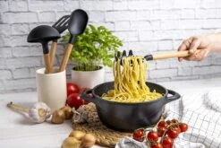 Smile 10-Delige Pannenset - Anti Aanbaklaag - Vaatwasser Bestendig - Zwart - MGK-17 24 Smile 10-Delige Pannenset - Anti Aanbaklaag - Vaatwasser Bestendig - Zwart - MGK-17 -Home-Keuken 1200x800 37