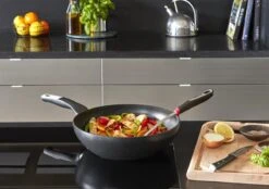 Tefal Unlimited Wokpan - Ø 28 Cm -Home-Keuken 1200x843