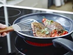 GreenPan Cambridge Hapjespan Met Deksel 24cm - Zwart - Inductie - PFAS-vrij -Home-Keuken 1200x899 7