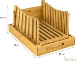 Budu Broodsnijder Bamboe – Broodsnijder Hulpmiddel - Broodplank Hout – Broodsnijplank Met Opvangbak - Bamboe - 30x20cm 13 Budu Broodsnijder Bamboe – Broodsnijder Hulpmiddel - Broodplank Hout – Broodsnijplank Met Opvangbak - Bamboe - 30x20cm -Home-Keuken 1200x967 3