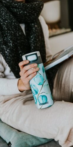 Kambukka Etna Thermosbeker 500 Ml - Makkelijk Reinigen - Lekvrije Koffiebeker - Eucalyptus Leaves -Home-Keuken 600x1200 2