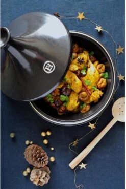 Emile Henry Tajine - Ø32 Cm - Fusain -Home-Keuken 804x1200
